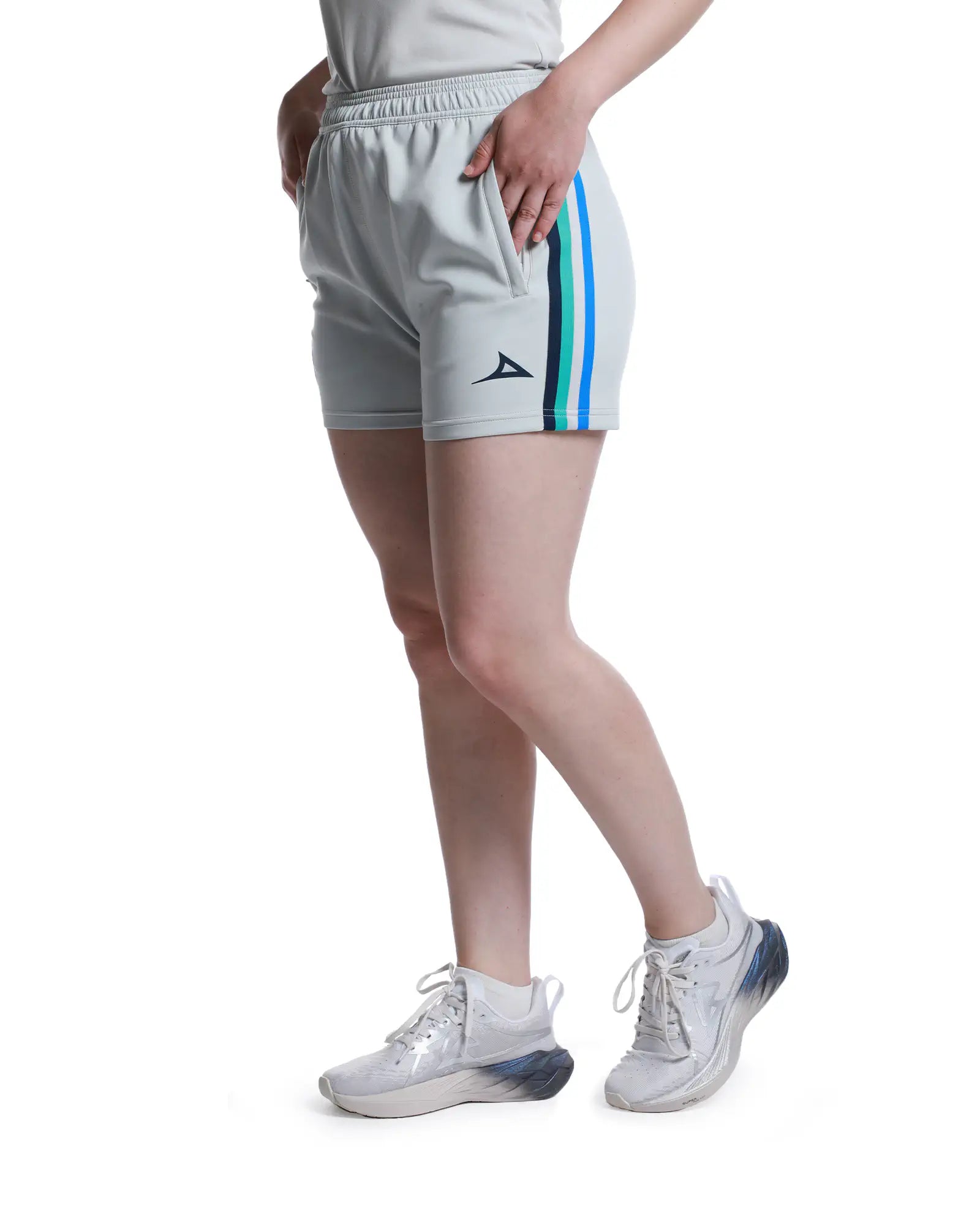 1ER SHORT DE VIAJE FEM 1ER EQUIPO GRIS