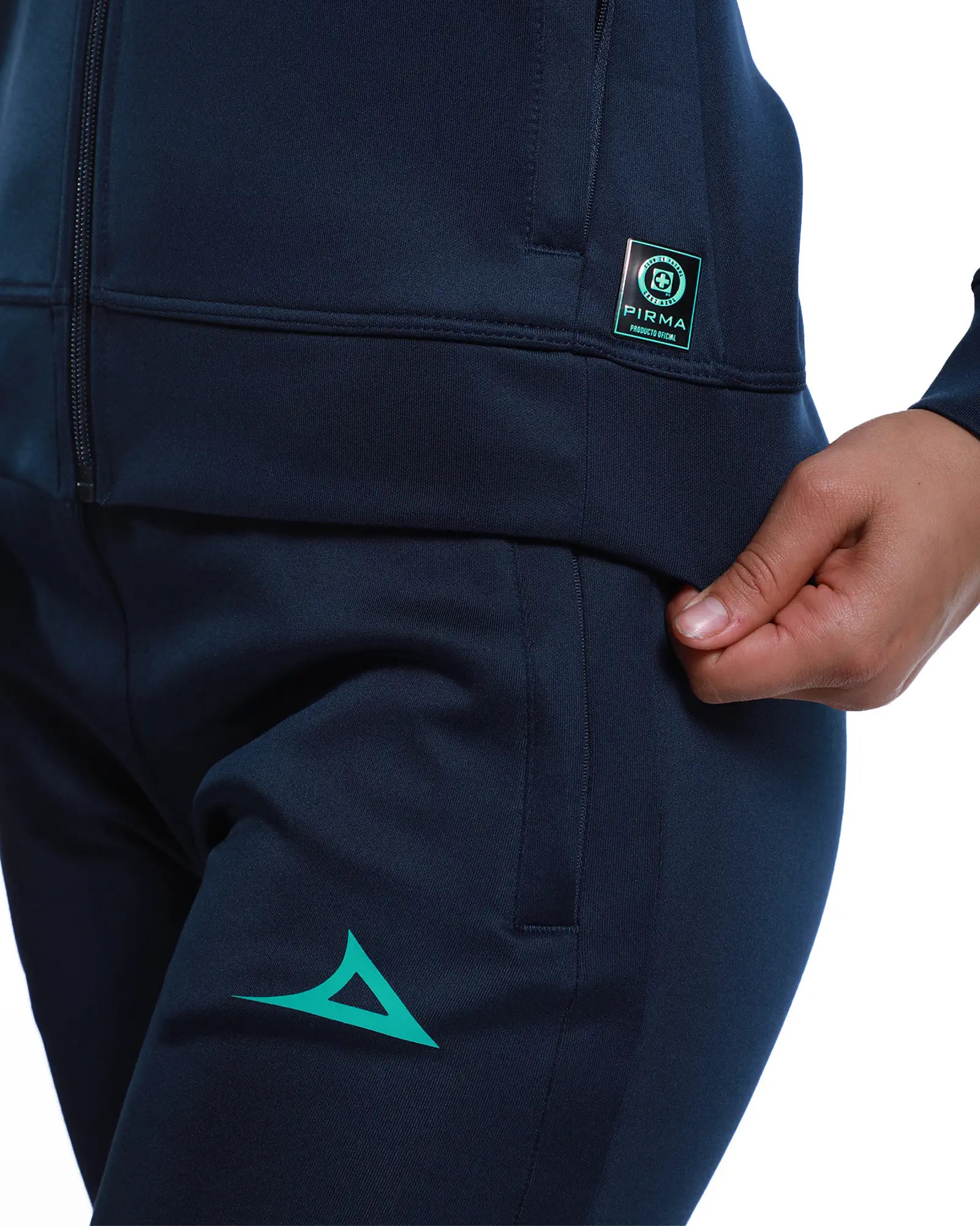 3ER CHAMARRA DE VIAJE FEM 1ER EQUIPO A. MNO