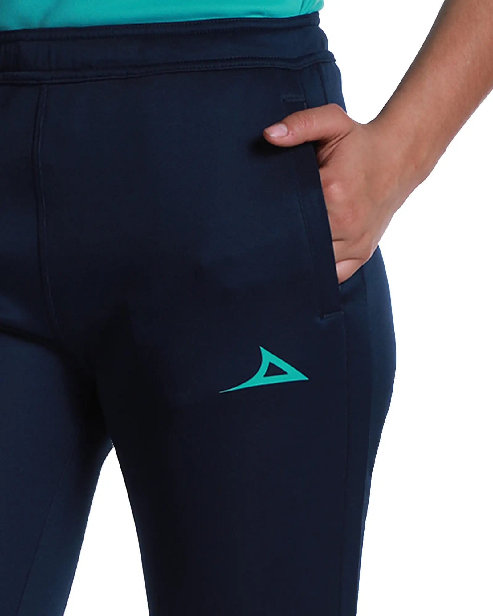 3ER PANTALON DE VIAJE FEM 1ER EQUIPO A. MNO