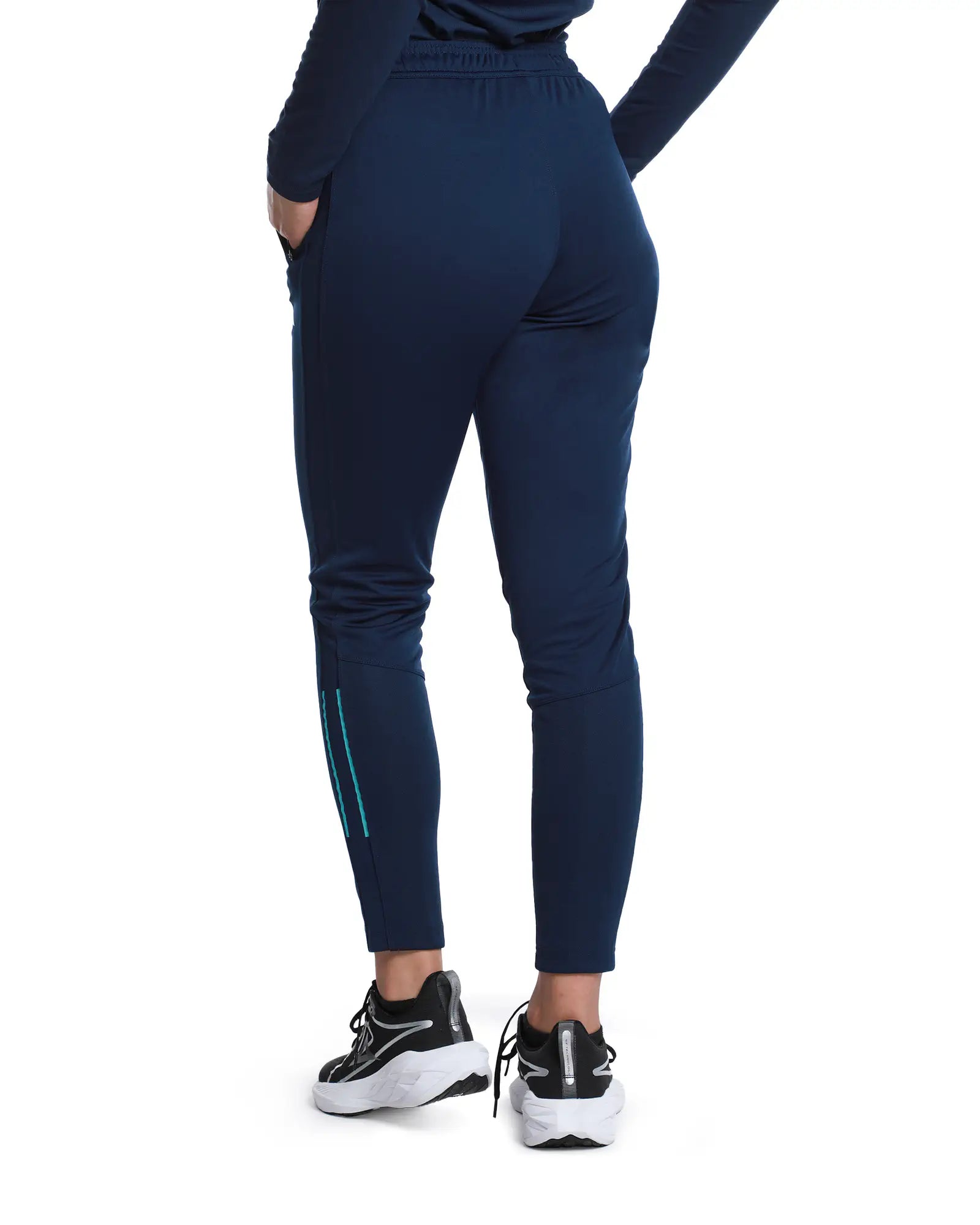 1ER PANTALON DE ENTRENO FEM 1ER EQUIPO A. MNO